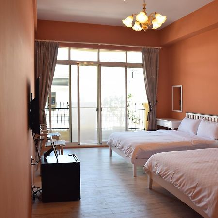 Red Roof B&B Taitung Екстер'єр фото